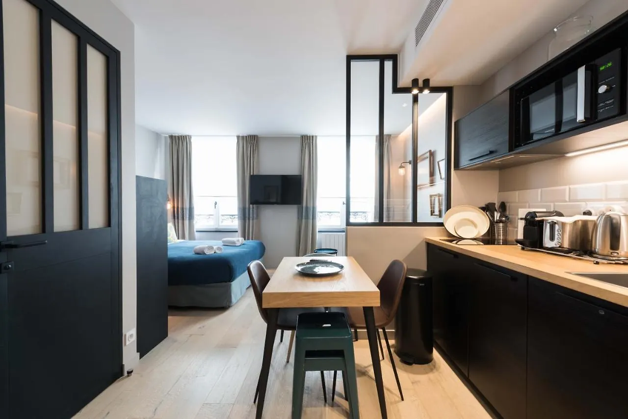 Apartment Residence Du Louvre Paris France