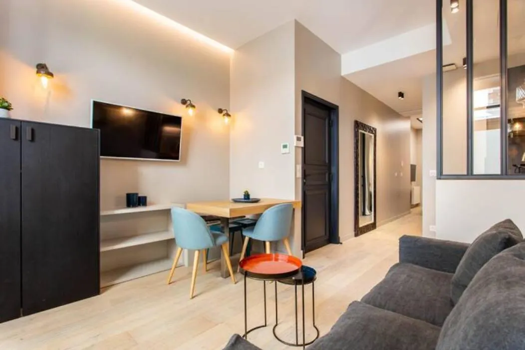 Residence Du Louvre Paris Apartment