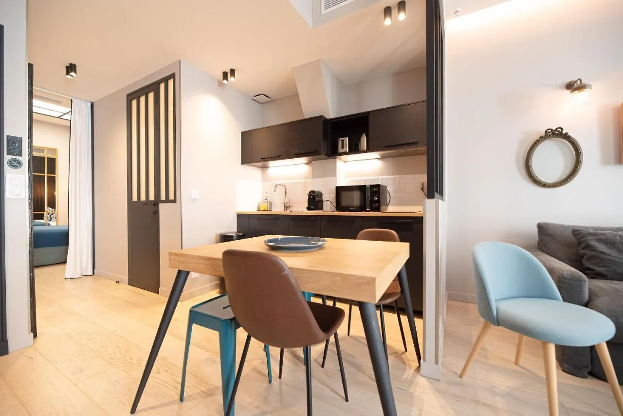 Residence Du Louvre Paris Apartment